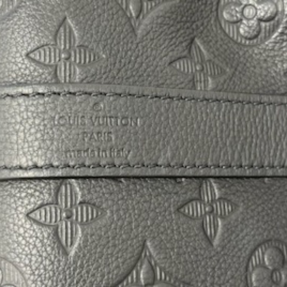 Authentic LOUIS VUITTON Monogram Shadow Leather Keepall Bandoulière 50 - Picture 7 of 8